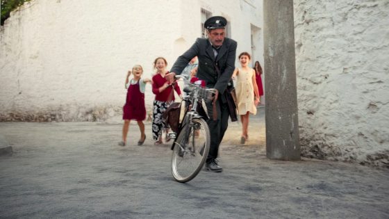 فيلم Bak Postaci Geliyor 2025 مترجم